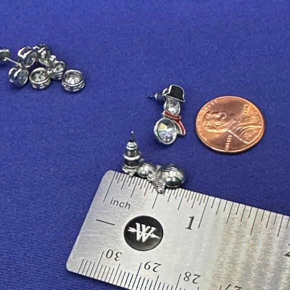 I.N.C Crystal Snowman Post Earrings Set On Original Card - Picture 8 of 11